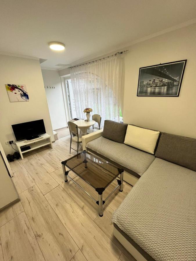 Stan Centar 1 Apartment Баня Лука Екстериор снимка